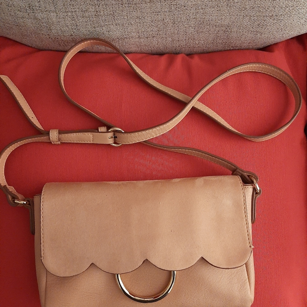 LAUREN CONRAD WOMEN'S HADBAG.. NEW WITHOUT TAG. CROSSBODY BAG  SMALL SZ NEVER W